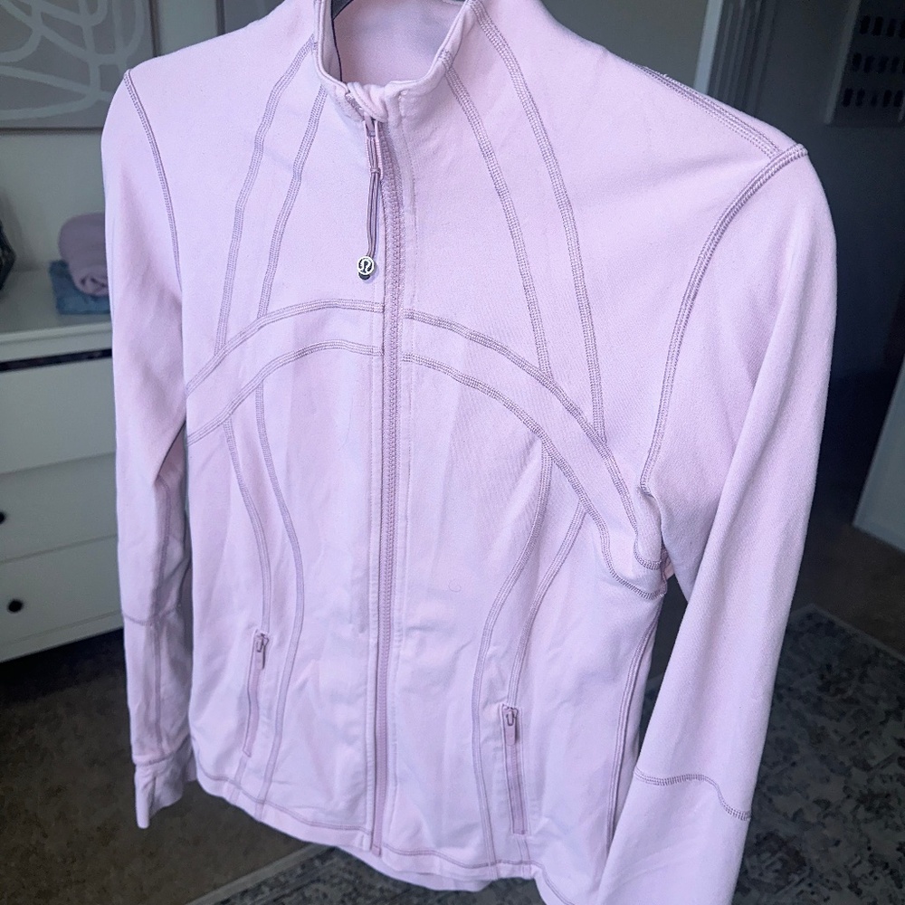 Lululemon Lavender Define Jacket - SIZE 8